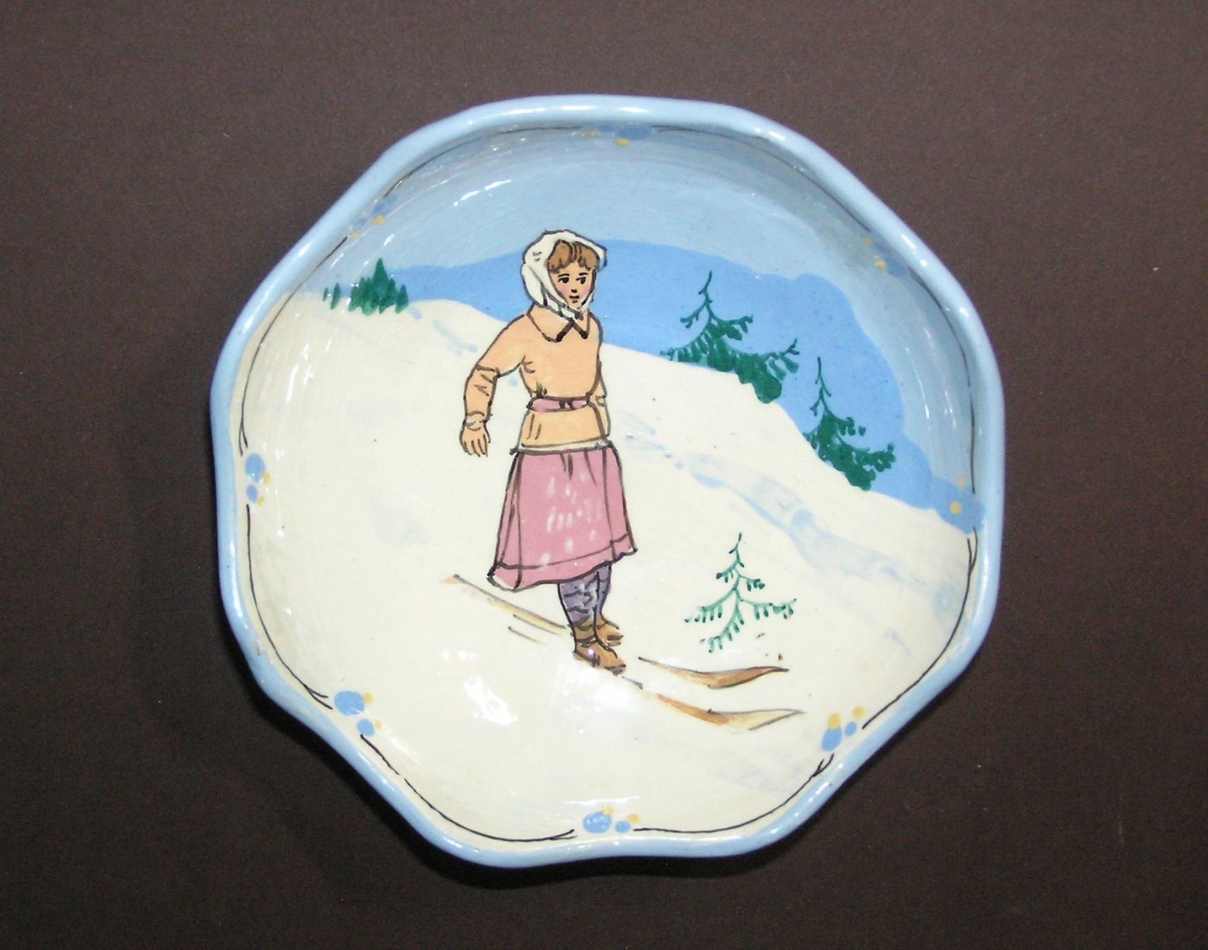 Coupes: SELTENE MAJOLIKA SCHALE THOUNE LODER-EYER – D'occasion à Grenchen par Antique-hunter