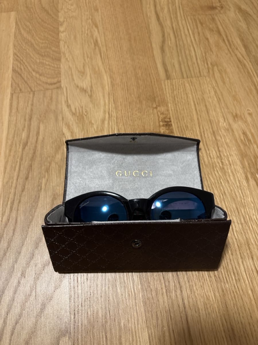Gucci Occhiali & Lenti: Gucci Sonnenbrille mit Etui – Usato da Winterthur venduto da ag8m8 3