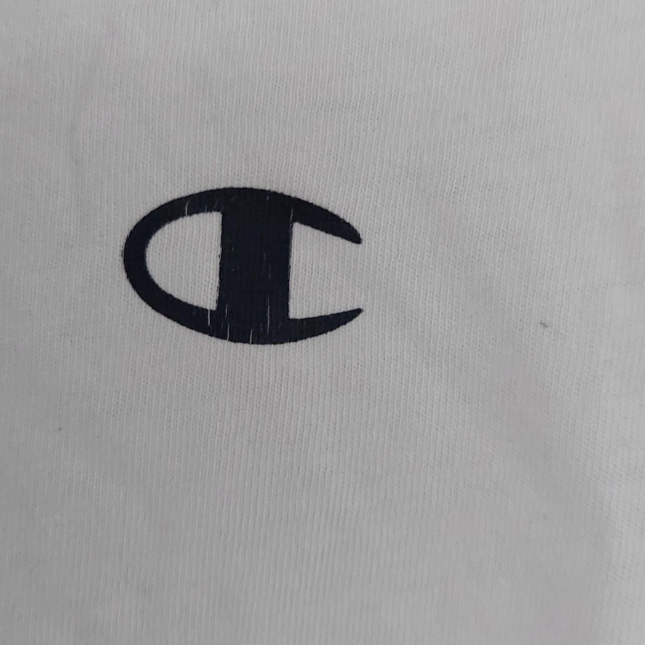 Champion Camicie, T-shirt & Polo: Champion T-Shirt – Usato da Neftenbach venduto da Joyvdberg 2