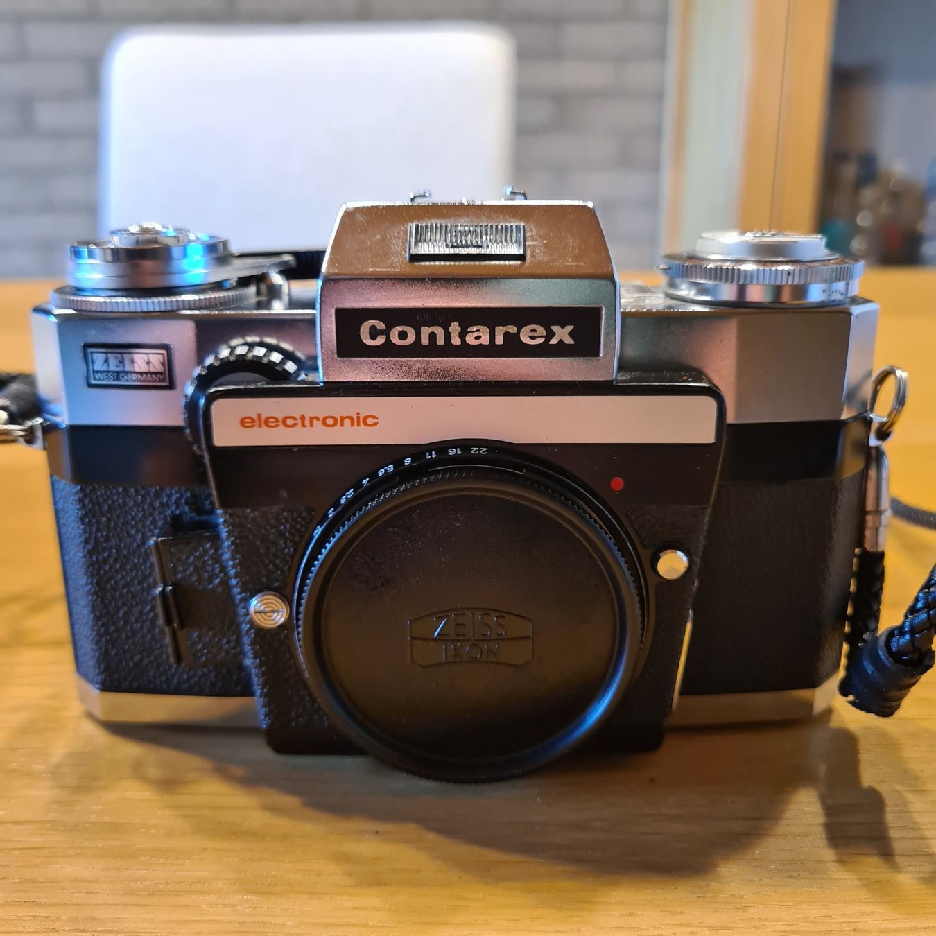 Zeiss Kamera: Zeiss Ikon Contarex SE electronic Body – Gebraucht aus Weinfelden von jri_58lq 1