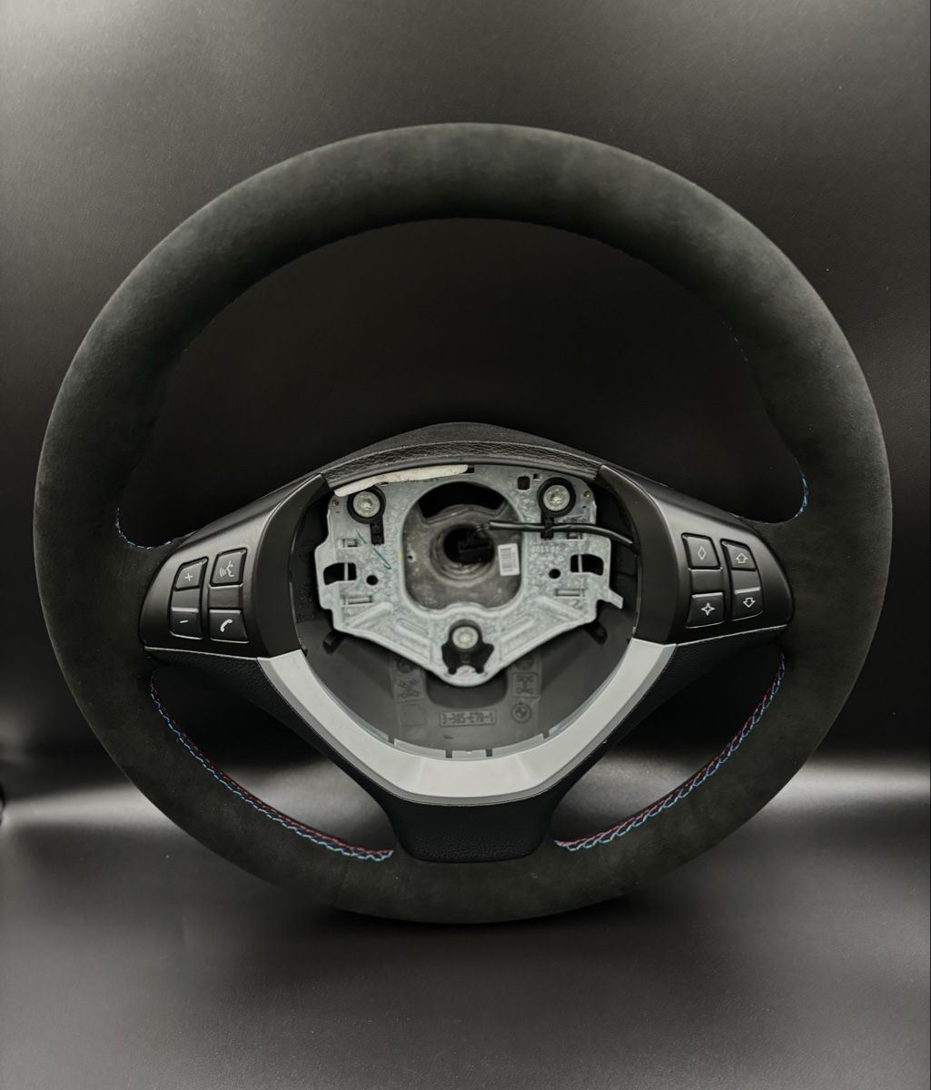 BMW Tutti pezzi di ricambio auto: BMW E70 E71ALCANTARA LENKRAD – Nuovo (secondo la descrizione) da Turgi venduto da AJ5300 1