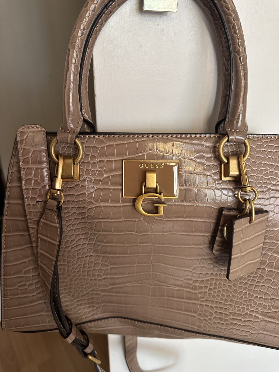 Guess Sacs femmes: Guess Tasche  – Neuf (Voir description) à St. Gallen par Kosa97 1