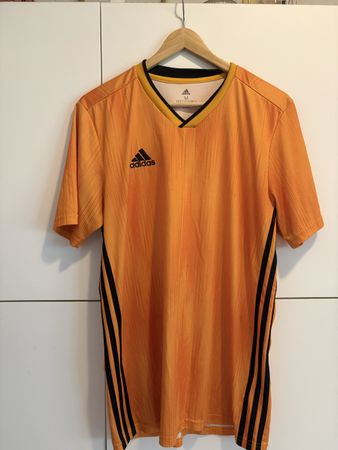 T-shirt Adidas Orange Taille M bon état