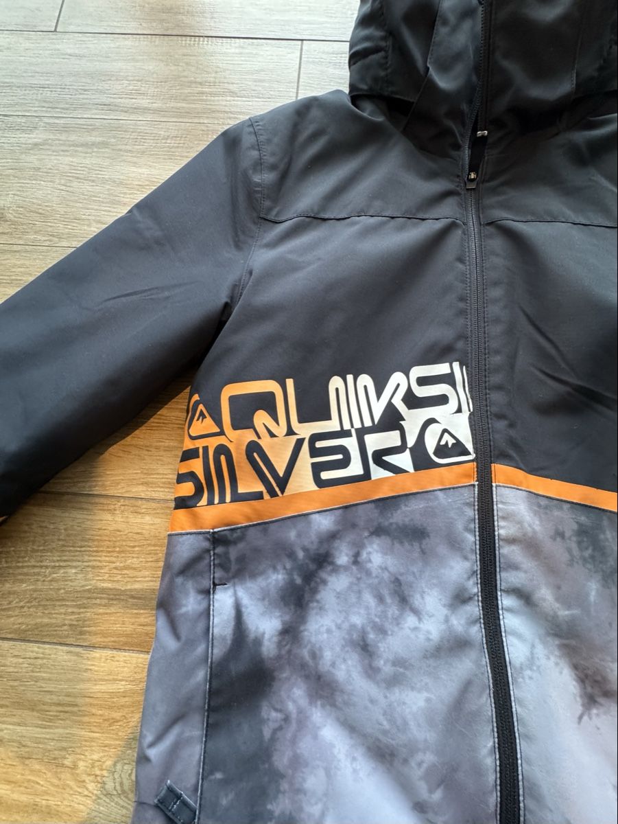 Sci: Veste ski Quiksilver garçon Taille 14 ans – Usato da Villars-le-Grand venduto da Eva_1986 1