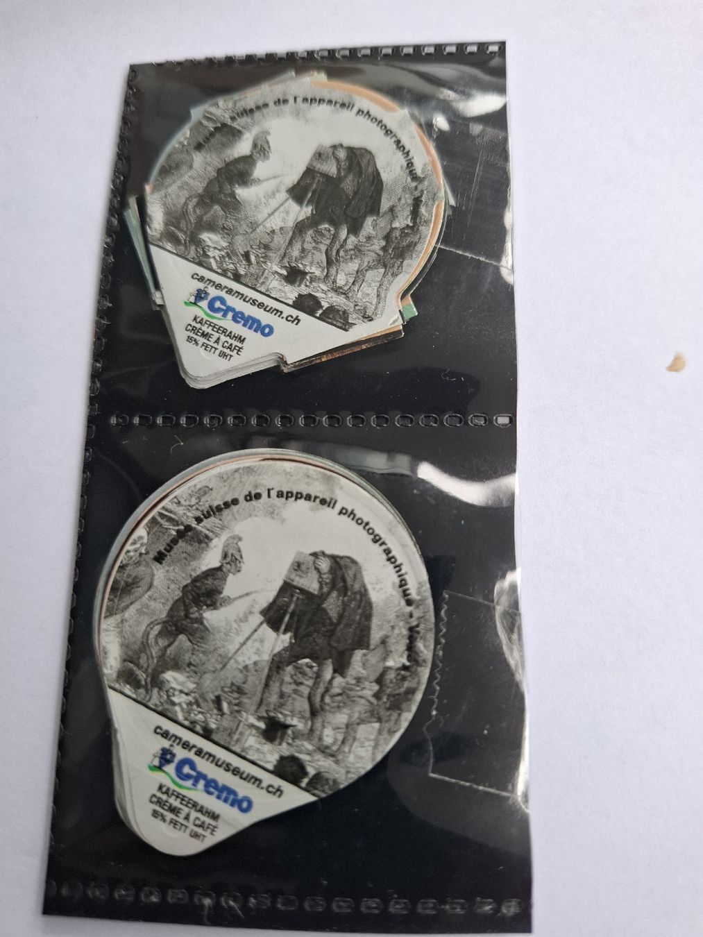 Kaffeerahmdeckel: Serie 3154 Kameramuseum – Gebraucht aus Glarus von Strubeli0