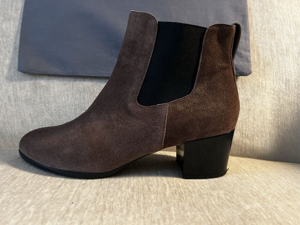 Hogan Scarpe da donna: HOGAN Ankleboots Wildleder braun – Usato da Zürich venduto da Viel_Freude_8 3