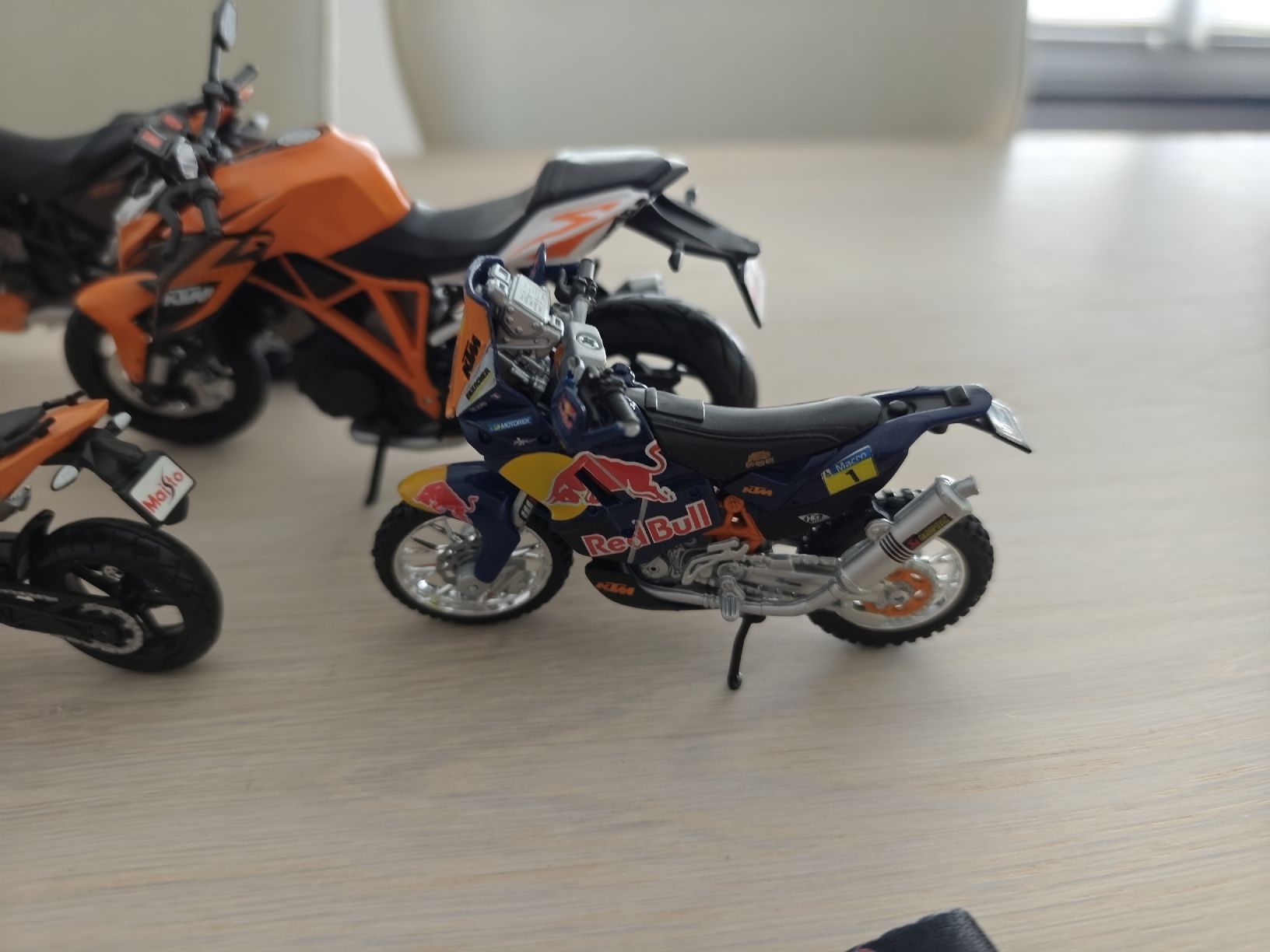 Kit di modellismo & Modellini statici: KTM Modell Sammlung mit Schlüssel Anhängern . – Nuovo (secondo la descrizione) da Zuckenriet venduto da bm2_88l9 3