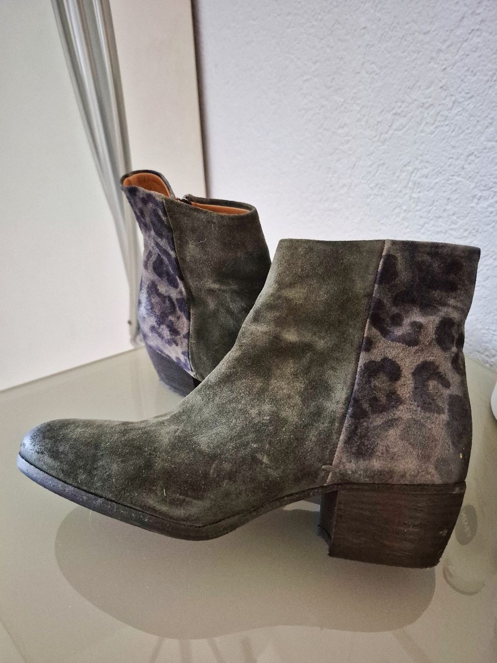 Scarpe da donna: Stiefeletten Thea Mika – Usato da Wabern venduto da Passionata6