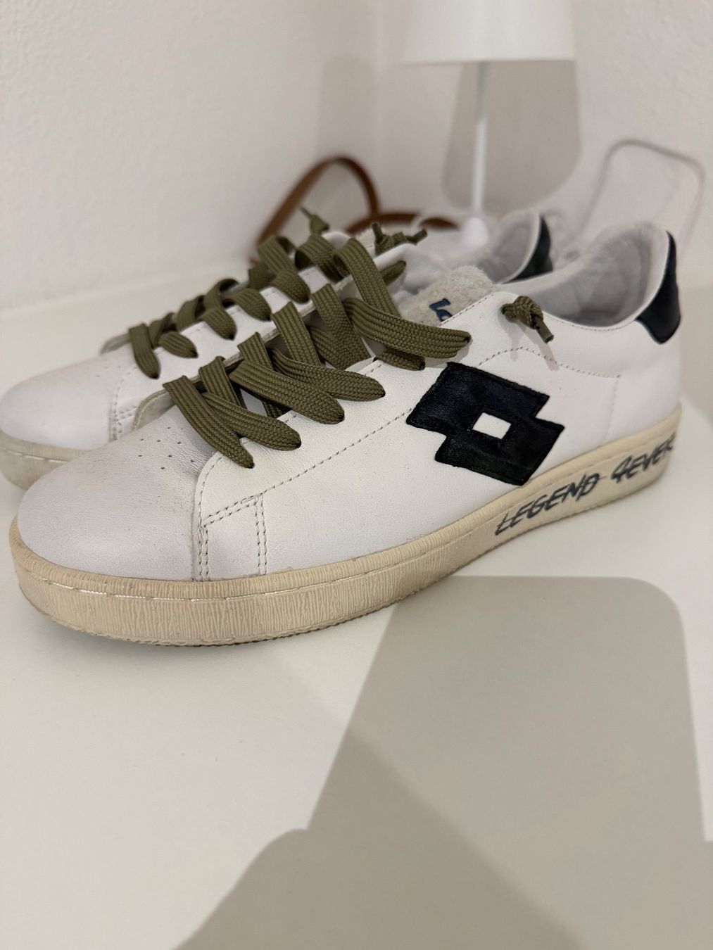 Herrenschuhe: LOTTO Leggend 4ever Nr. 40 – Neu (gemäss Beschreibung) aus Lengnau BE von Ierardo79