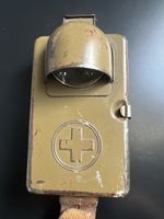 1 lampe de poche militaire vintage selon photo
