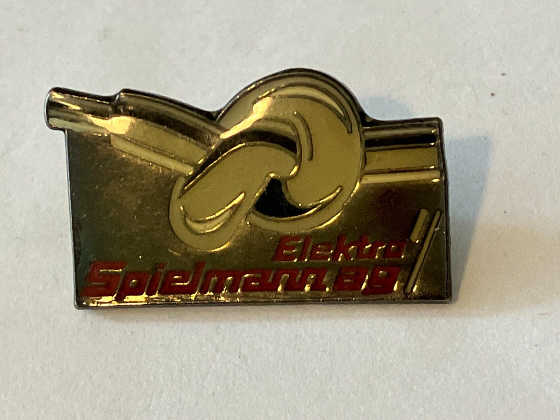 Placchette & Badge: 1 Pin Elektro Spielmann AG – Usato da Basel venduto da djwwpp