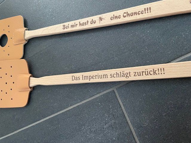 Altro per la casa: Fliegenklatschen originelle Geschenkidee – Nuovo (secondo la descrizione) da Zürich venduto da Sonnenblume_65 1