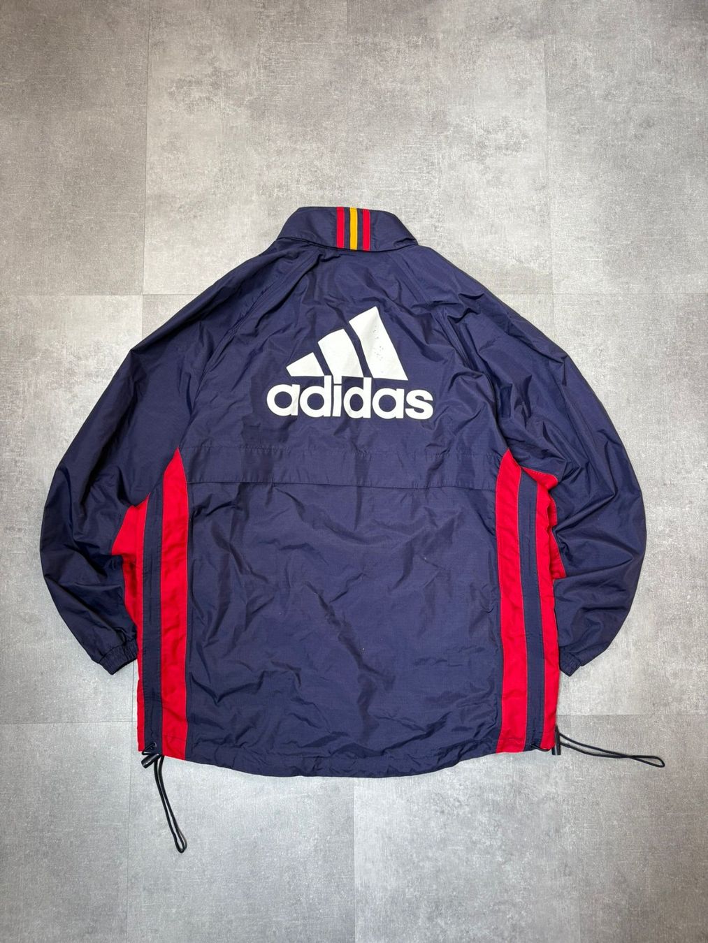 Adidas Giacche: Vintage Adidas 2000 Spanien Regenjacke - Grösse S – Nuovo (secondo la descrizione) da Werdenberg venduto da hase.vintage 3