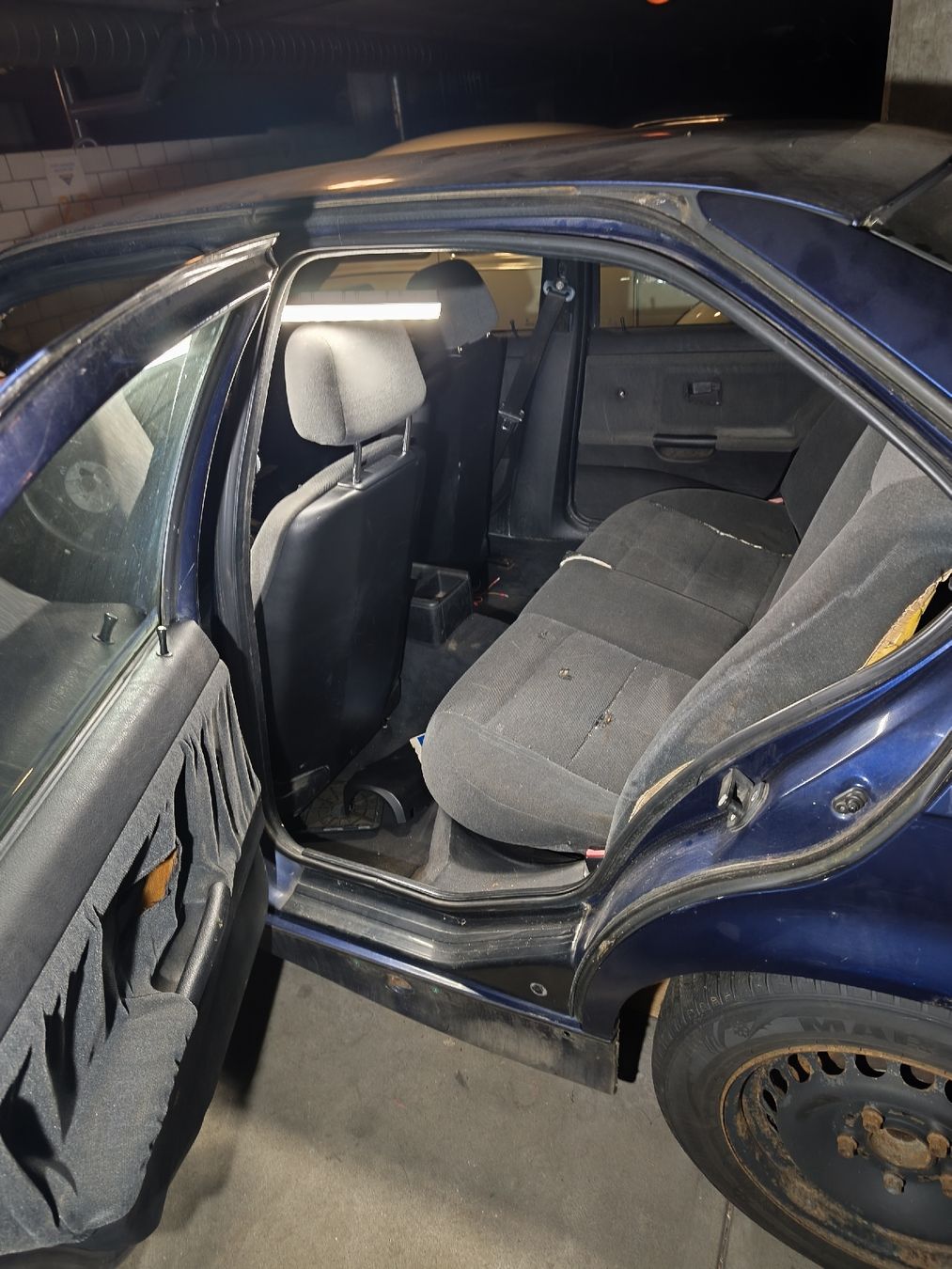 BMW Autos: BMW e36 320i – Défectueux à Moutier par Ins_k93 1