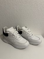 Alexander McQueen Runner Leder Sneaker Weiss Gr. 37 1/2