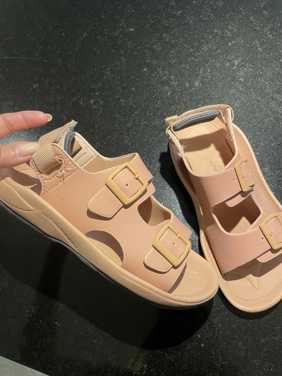Liewood Scarpe per ragazzi: Kinder Sandalen Liewood Grösse 34 – Nuovo (secondo la descrizione) da Buchs AG venduto da Hannah1985 1