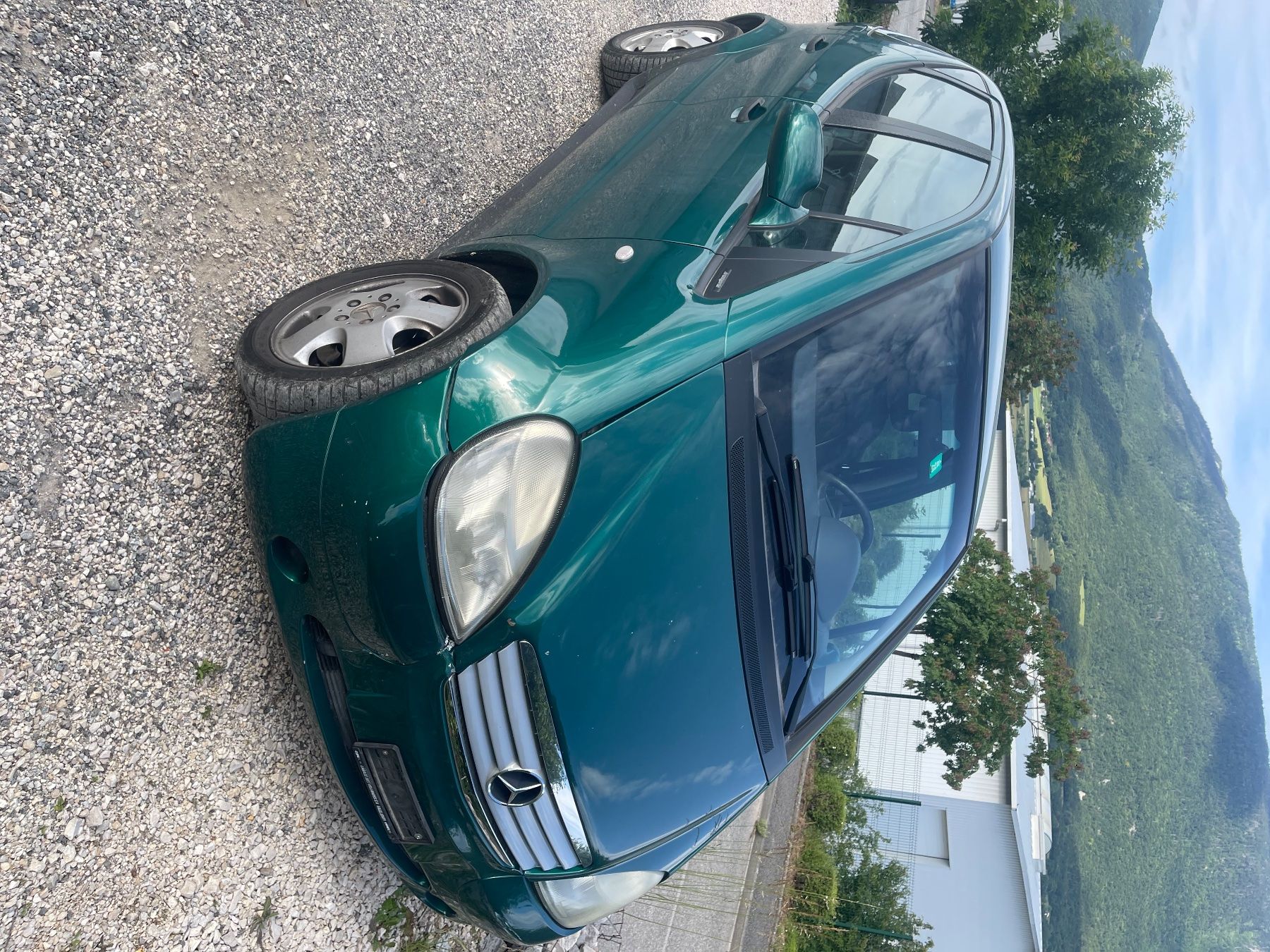 Mercedes-Benz Automobili: Mercedes a160 – Usato da Les Acacias venduto da edu_j2wx