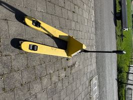 Palettenhubwagen "OKAY"