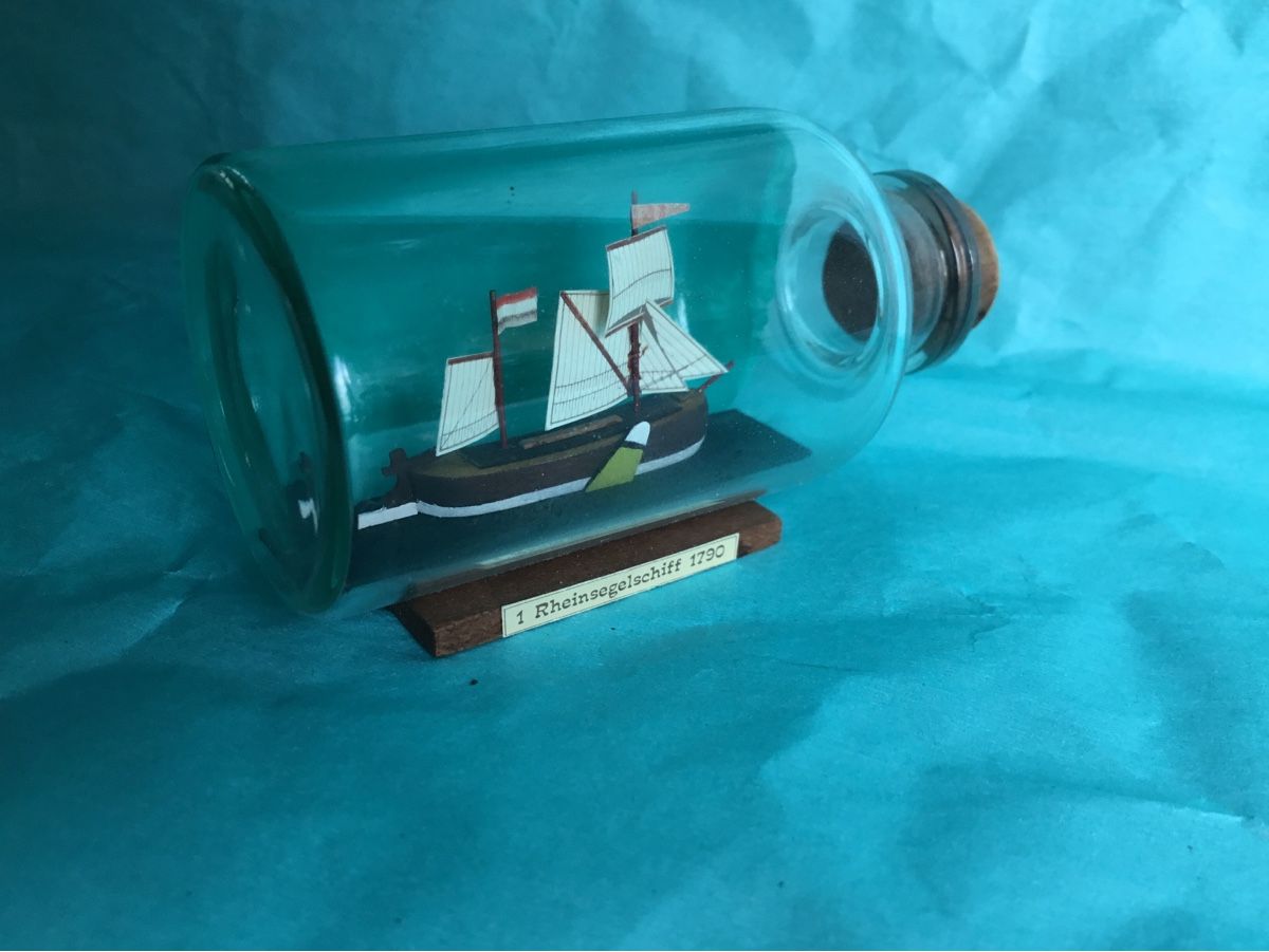 Spielzeuge: Mini Flasche mit Schiff 1:12 – Gebraucht aus St. Gallen von chamilla 5