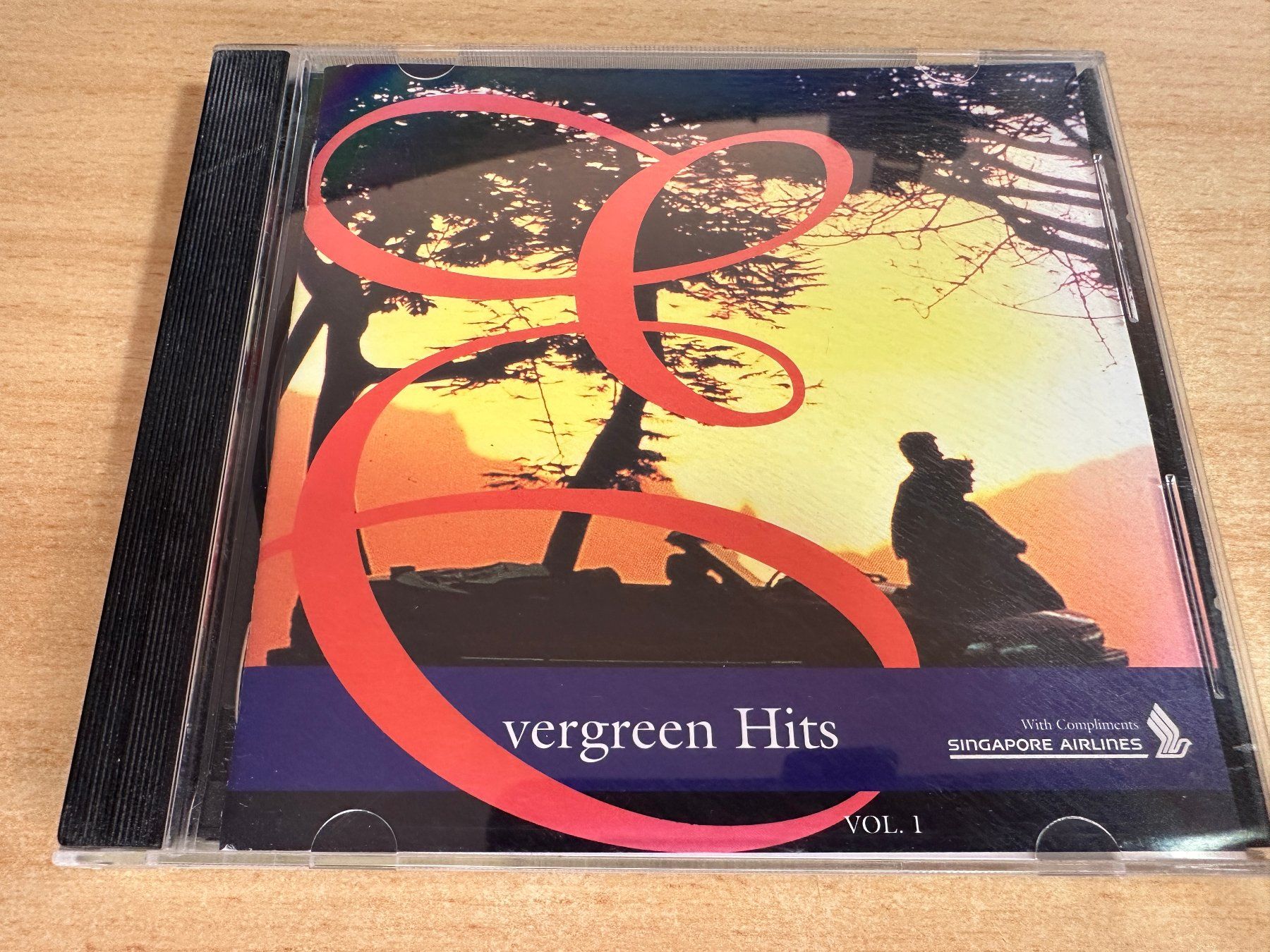 CD: I9 Various – Evergreen Hits Vol. 1 – Usato da Rikon im Tösstal venduto da Alpenmutz