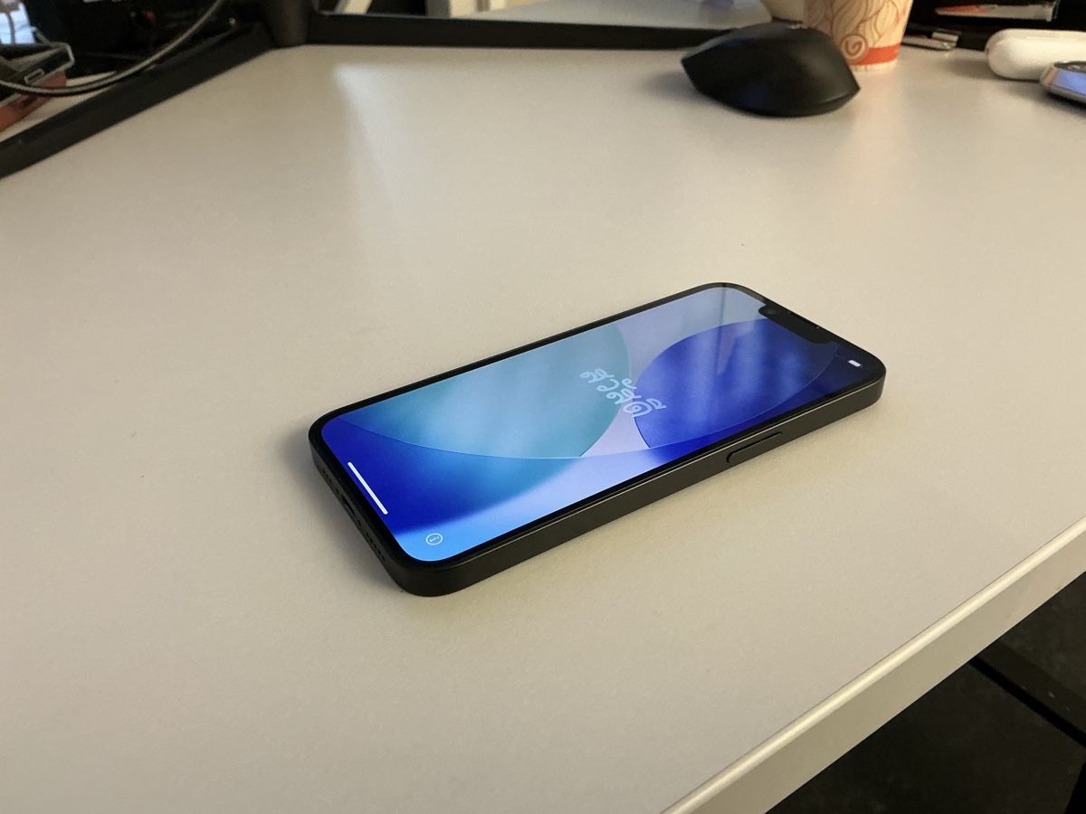 Apple Handys / Smartphones: iPhone 17e 256gb – Gebraucht aus Zürich von ArmeCheib 1