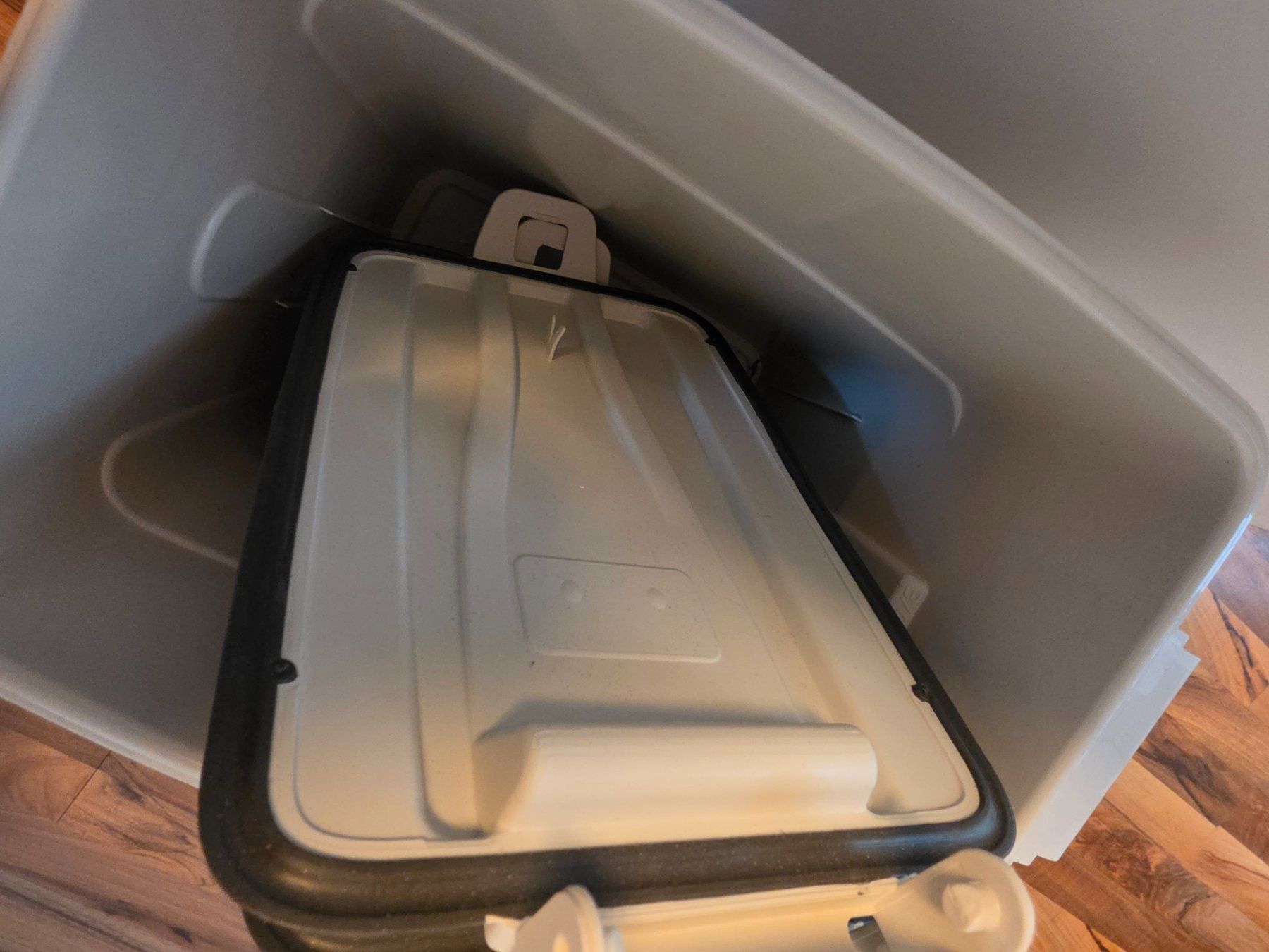 Contenitori & Simili: 2xVorratsbehälter Trockenfutter Hundefutter Katzenfutter 16l – Nuovo (secondo la descrizione) da Fischbach-Göslikon venduto da PitBullDoll 5