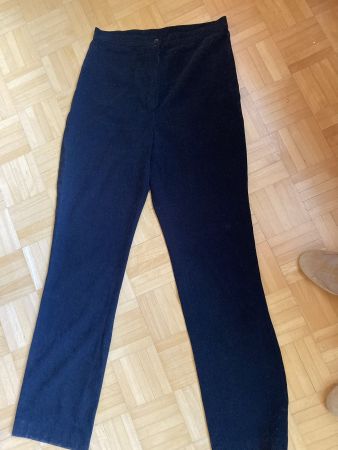 neue Samethose elegant Gr. 36 schwarz