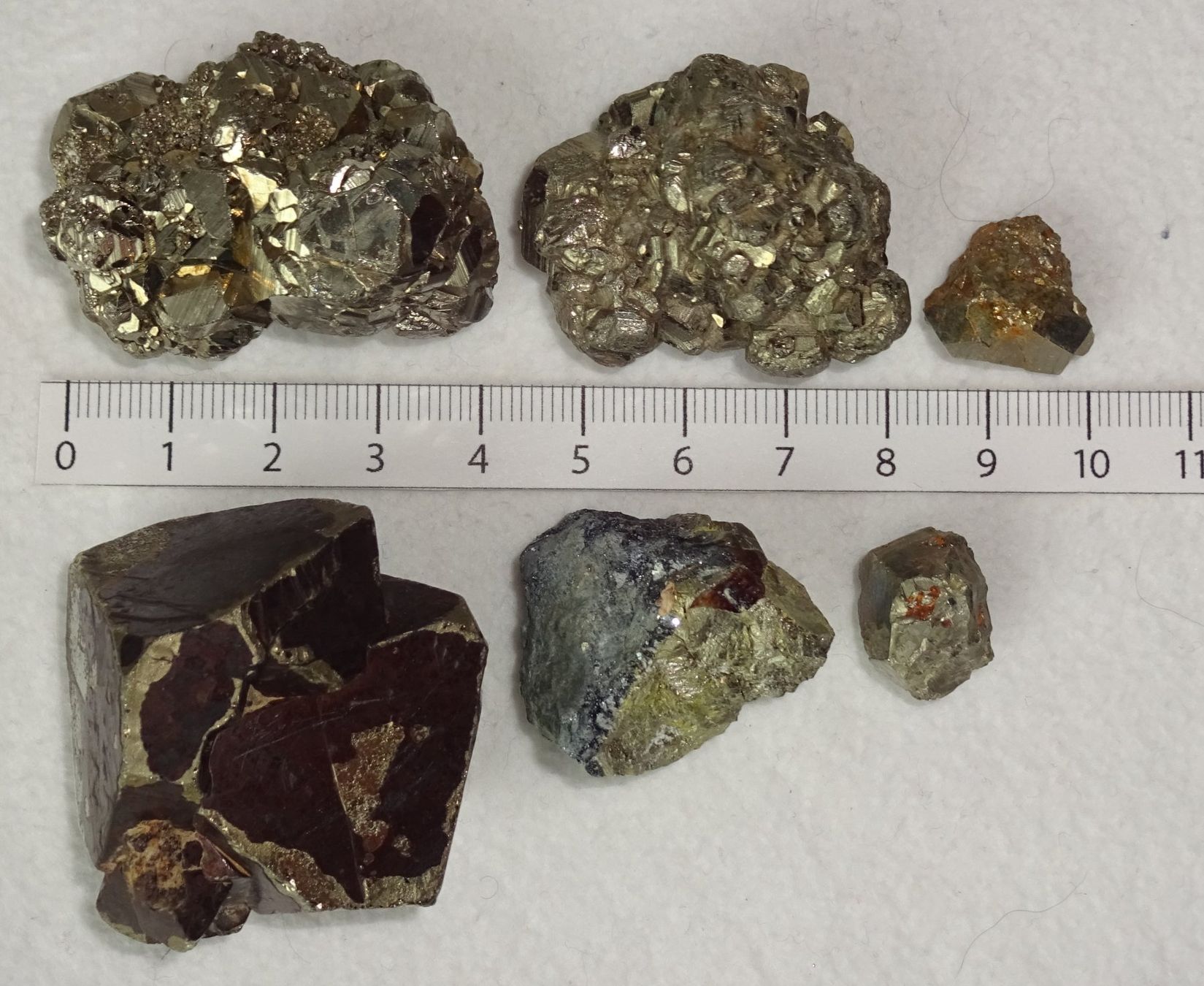 Mineralien & Heilsteine: verschiedene Pyrite – Gebraucht aus St.Gallen von Paddington11 7