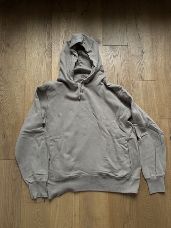 Hellbrauner Basic-Hoodie von Uniqlo