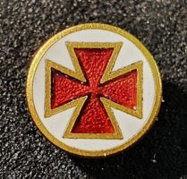 GG441 - Pin Templerkreuz / Templerorden klein emailliert alt