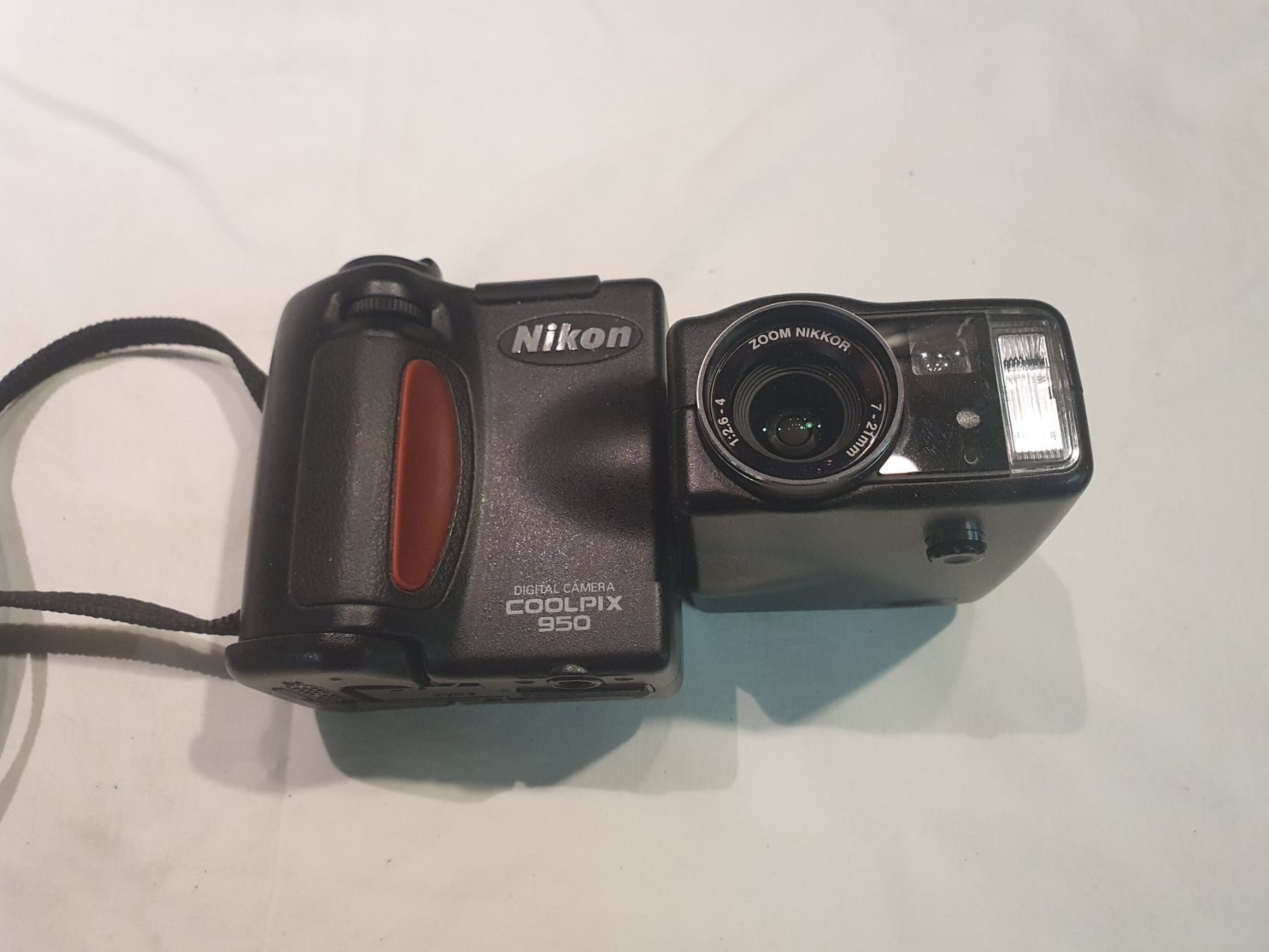 Nikon Fotocamera: Nikon Coolpix 950 Digital Camera – Difettoso da Schönenberg ZH venduto da Technmech
