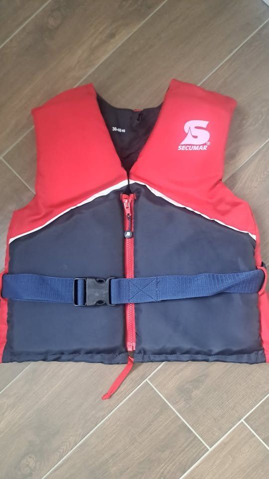 Giubbotti di salvataggio: Secumar 30-40 KG Schwimmweste – Usato da Nunningen venduto da AngelMagicSaCoCe