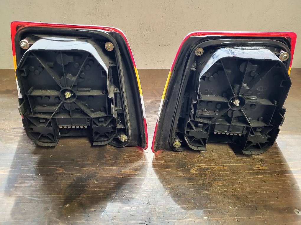 Tutti pezzi di ricambio auto: Saab 9000 Rücklichter – Usato da Elsau venduto da ZOLOLI 2