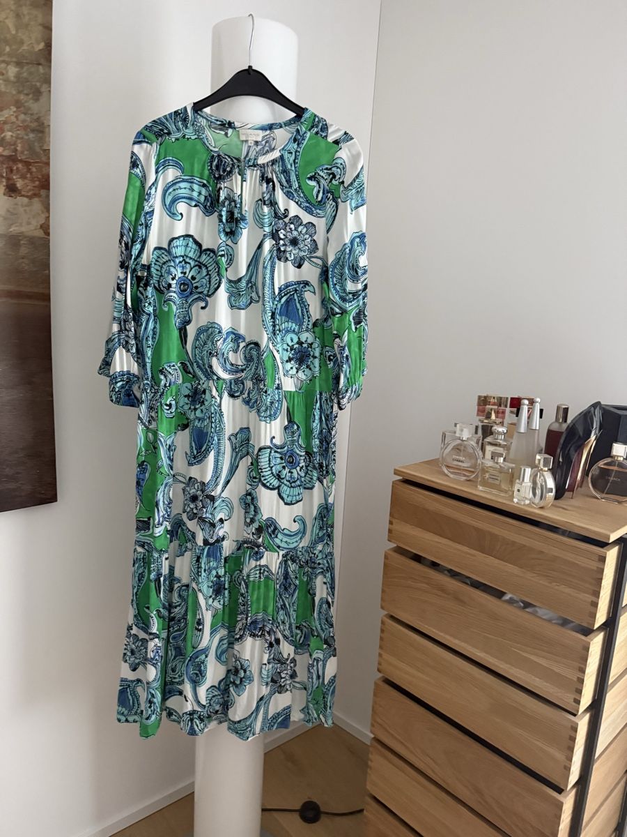 Robes: Milano Maxi-Kleid, Gr. 40, gebraucht – D'occasion à Steinhausen par lagune1959