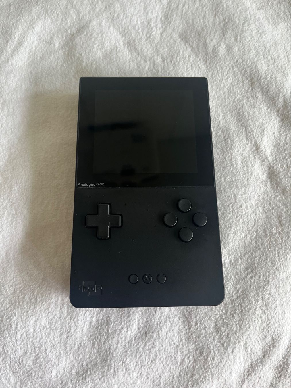 Analogue Console: Analogue Pocket mit 8 games – Usato da Luzern venduto da TilaShe 3