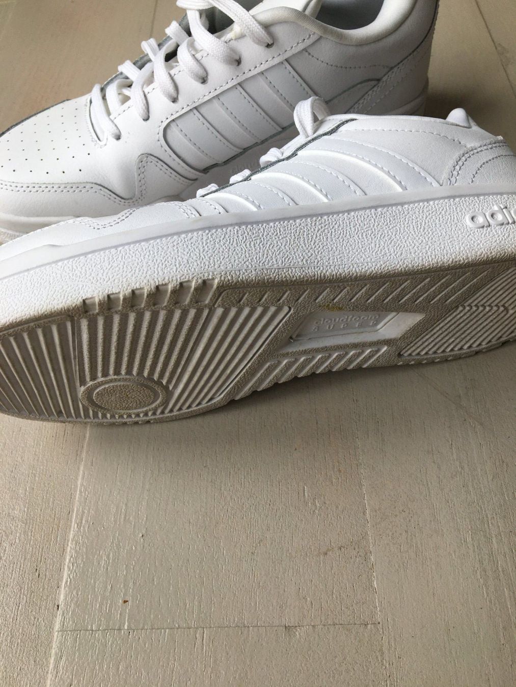 Adidas Scarpe da donna: Adidas Turnschuhe Gr. 37.5 – Nuovo (secondo la descrizione) da Duggingen venduto da osere 1