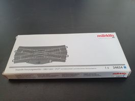 MÄRKLIN: C-GLEIS DKW WEICHE DIGITAL MIT ANTRIEB 24624 OVP