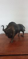 Petite sculpture taureau en résine teintée bronze.Neuve!!!