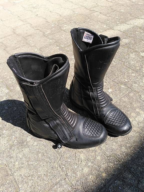 IXS Scarpe da uomo: Motoradstiefel IXS Grösse 41 – Usato da Birwinken venduto da Dog71