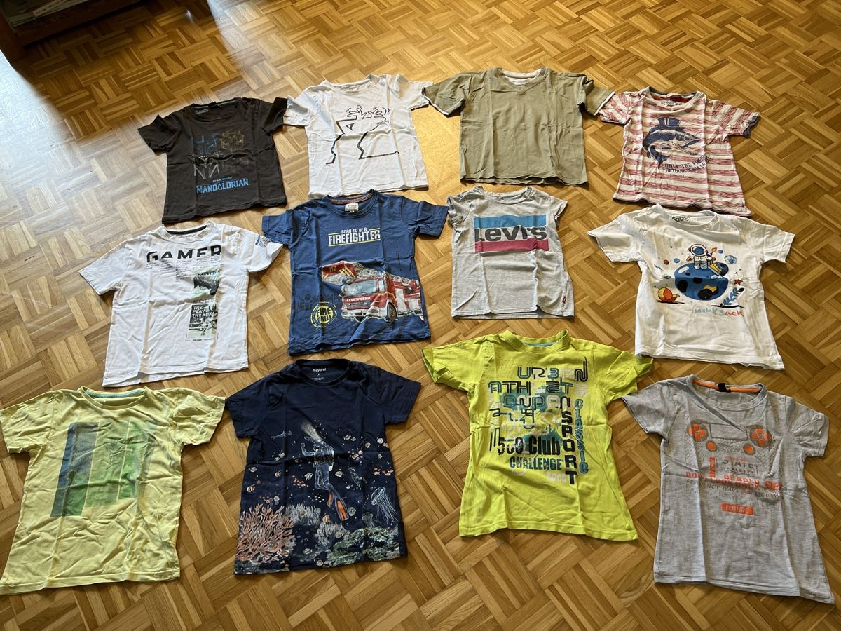 Lotti & Set di vestiti: T-Shirt-Paket - Grösse 128 – Usato da Zuchwil venduto da Commander0