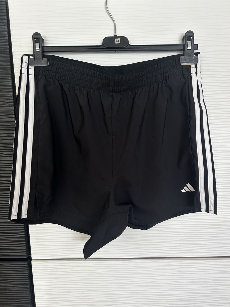 Adidas Pantaloni: Adidas Kurze Hose – Nuovo e nell'imballaggio originale da Suhr venduto da Alimary
