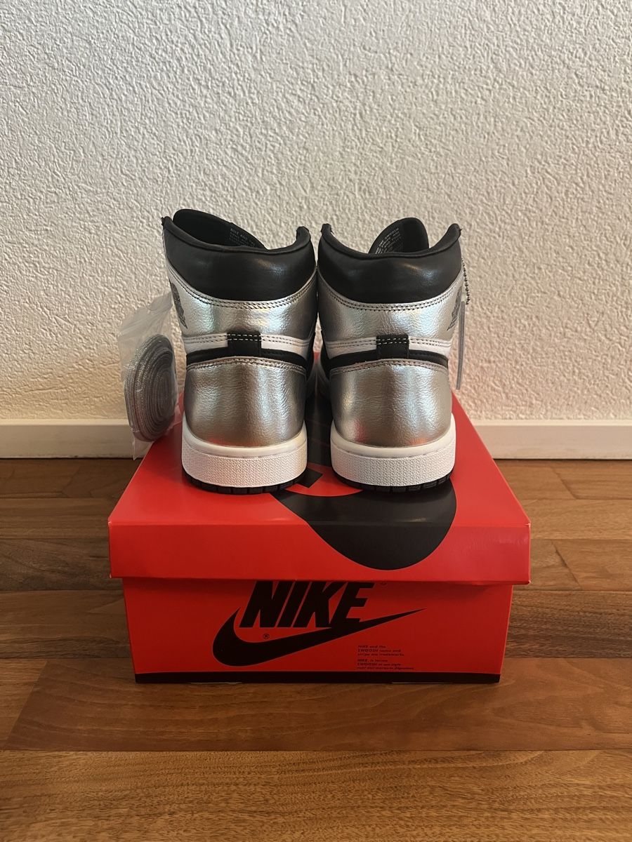 Scarpe da uomo: Nike Air Jordan 1 Silver Toe Grösse 44 – Nuovo (secondo la descrizione) da Buochs venduto da n0.w0 3