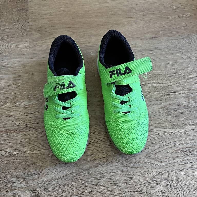 Fila Schuhe für Jungen: Fila Hallenturnschuhe Grösse 33 – Gebraucht aus Zimmerwald von wuff81