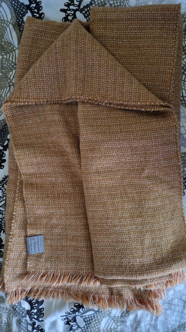 Coperte: Alpaka Plaid Cumulus Silkeborg Uldspinderi – Usato da Oberengstringen venduto da Sheera7