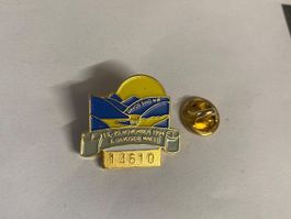 Pin's Davos 1994 - Maess - Souvenir Suisse