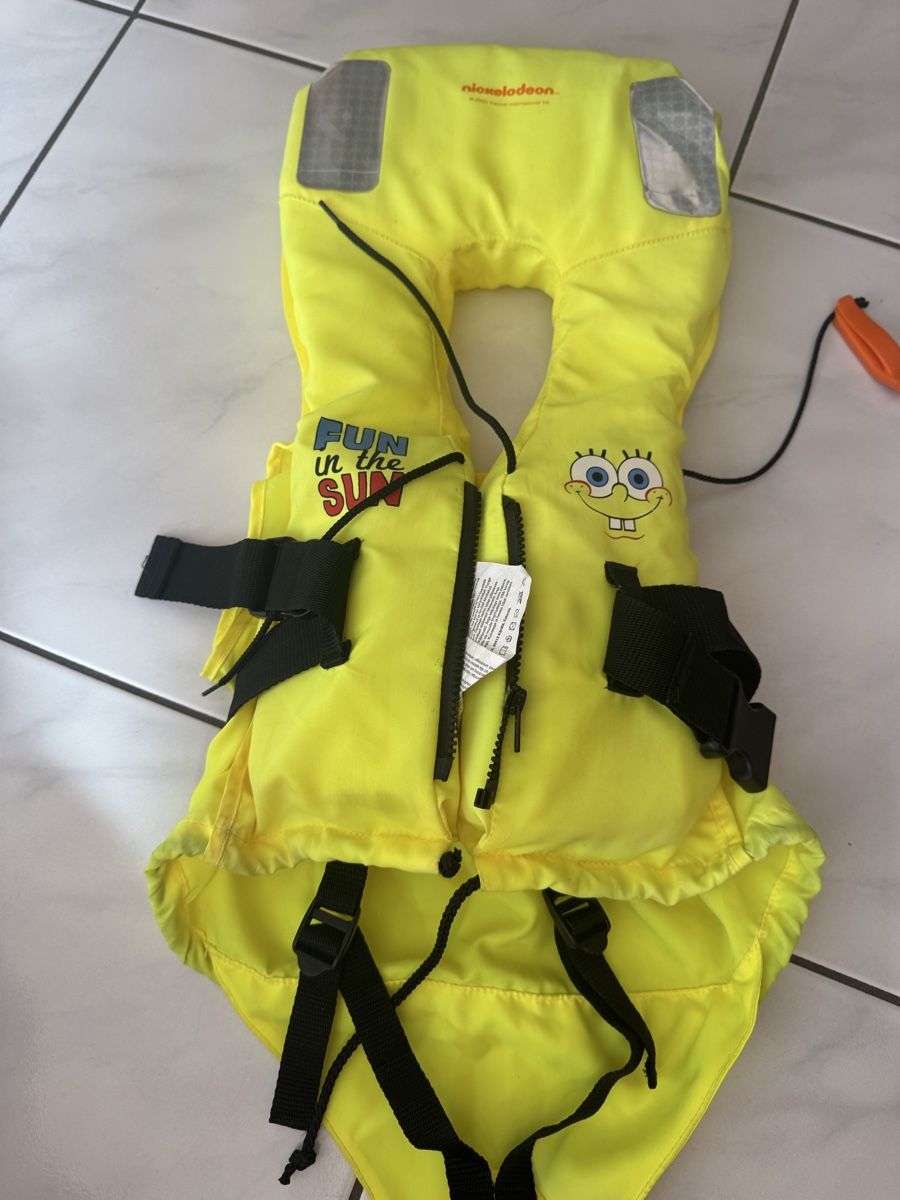 Gilets de sauvetage: Schwimmweste – D'occasion à Tafers par n.stritt