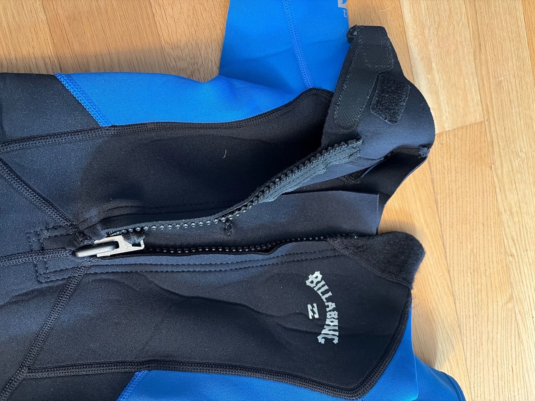 Completi: Neopren-Anzug 110 – Usato da Rüschlikon venduto da MPeters1 1