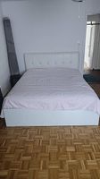 Doppelbett mit Matratze (160x200)
