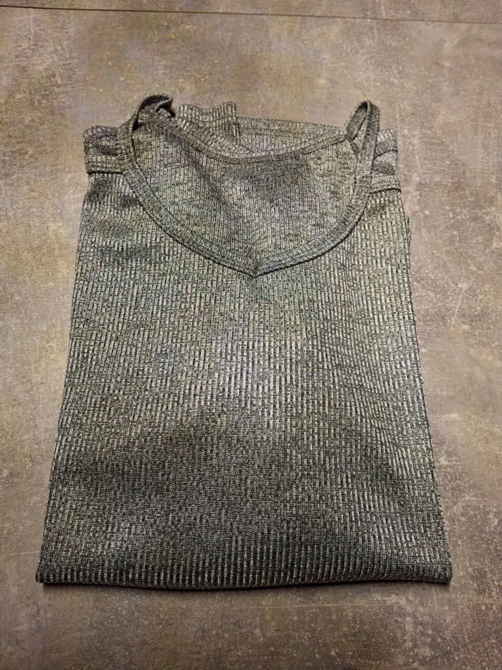 Pullover & Sweatshirts: Pull épaules dégagées col en V 65% coton taille M marque ZY – Gebraucht aus Villiers von san_jn5w 6
