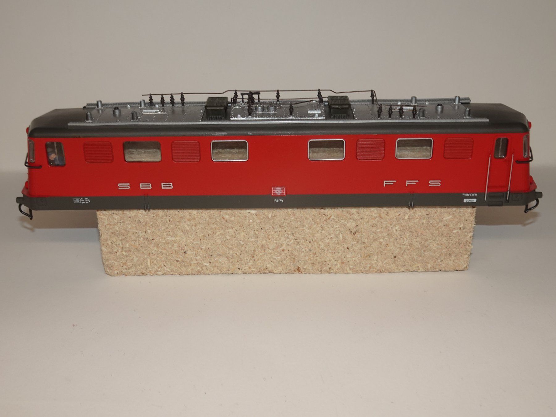 Roco Trains électriques: ROCO SBB Gehäuse Ae 6/6   H0 – Défectueux à Hinwil par Berling0 1